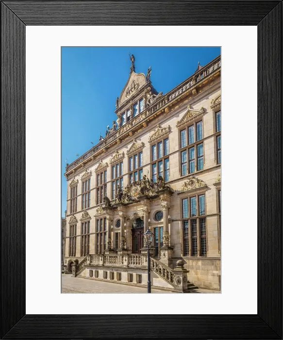 Framed Print : Historic house Schuetting on the market square, Bremen, Germany Framed Print : Historic house Schuetting on the market square, Bremen, Germany