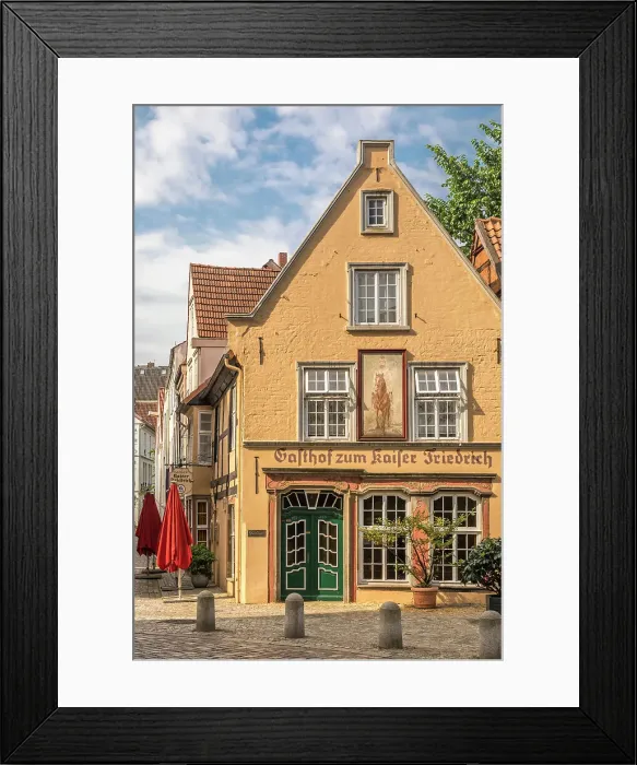 Framed Print : Traditional inn in the historic Schnoor district, Bremen, Germany Framed Print : Traditional inn in the historic Schnoor district, Bremen, Germany