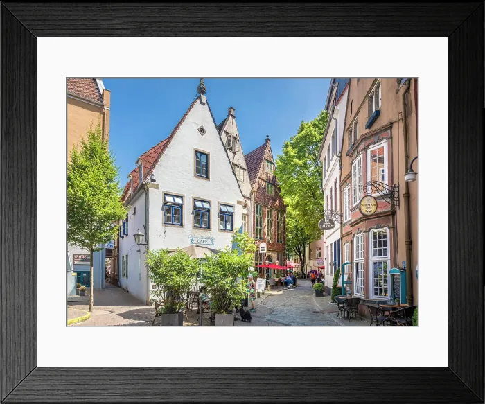 Framed Print : Street cafes in the historic Schnoor district, Bremen, Germany