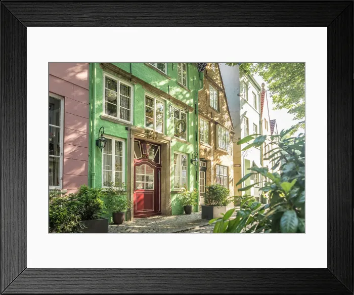 Framed Print : Traditional cafe in the historic Schnoor district, Bremen, Germany Framed Print : Traditional cafe in the historic Schnoor district, Bremen, Germany