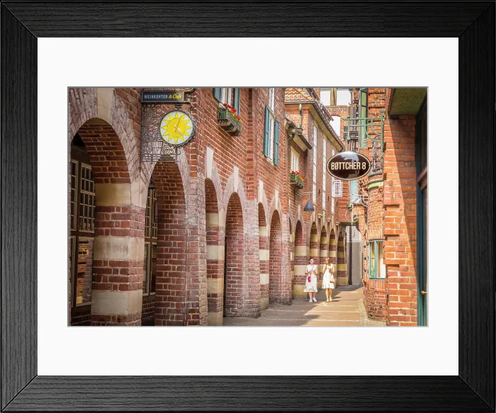 Framed Print : Traditional brick houses in Boettcherstrasse, Bremen, Germany Framed Print : Traditional brick houses in Boettcherstrasse, Bremen, Germany