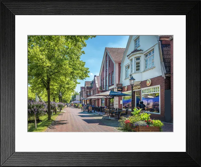 Framed Print : Avenue on the main canal in the old town of Papenburg, Emsland, Lower Saxony, Germany