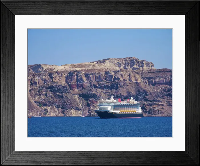 Framed Print : Cruise Ship at the caldera near Fira, Santorini or Thira Island, Cyclades, Greece