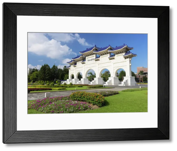 Framed Print : Liberty Square Arch in Liberty Square, Taipei, Taiwan Framed Print : Liberty Square Arch in Liberty Square, Taipei, Taiwan