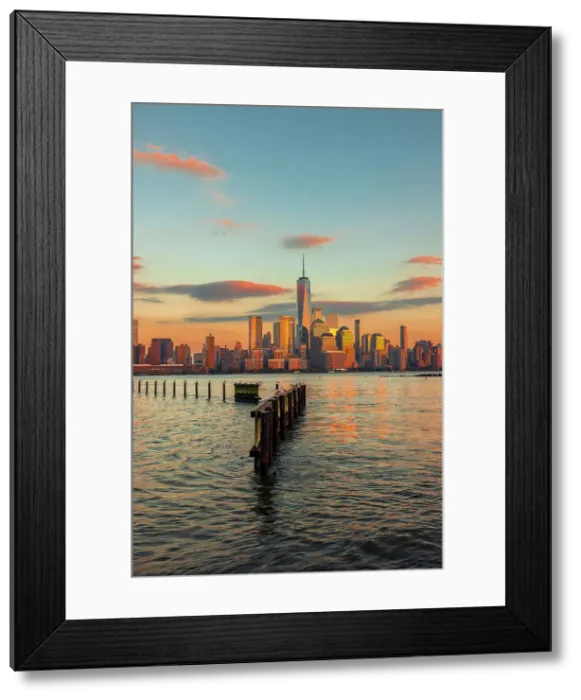 Framed Print : USA, New York City, view of the World Trade Center and Lower Manhattan from Jersey City Framed Print : USA, New York City, view of the World Trade Center and Lower Manhattan from Jersey City
