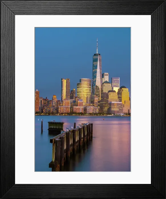 Framed Print : USA, New York City, View of Manhattan with the Freedom tower and the World Trade Center reflecting in the Hudson river Framed Print : USA, New York City, View of Manhattan with the Freedom tower and the World Trade Center reflecting in the Hudson river