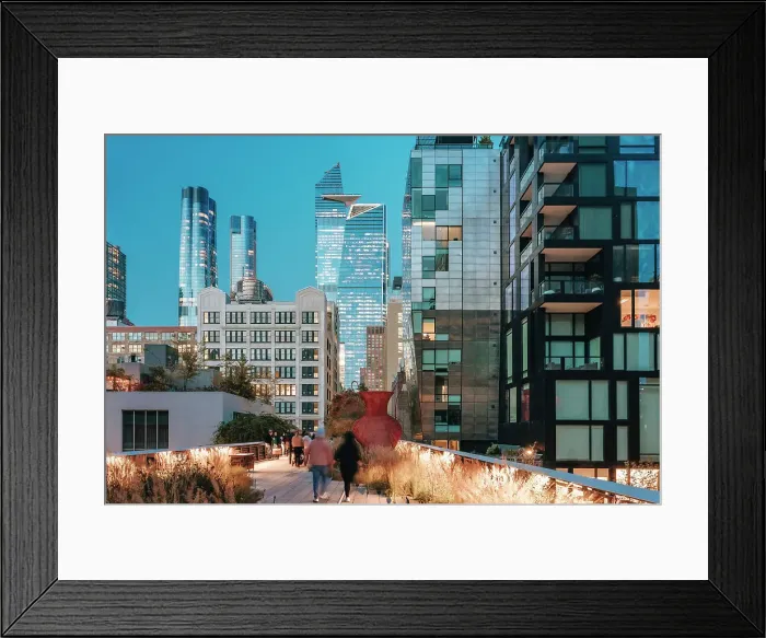 Framed Print : USA, New York City, people walking on the High Line between Chelsea and Hudson Yards with the Edge building in the background Framed Print : USA, New York City, people walking on the High Line between Chelsea and Hudson Yards with the Edge building in the background