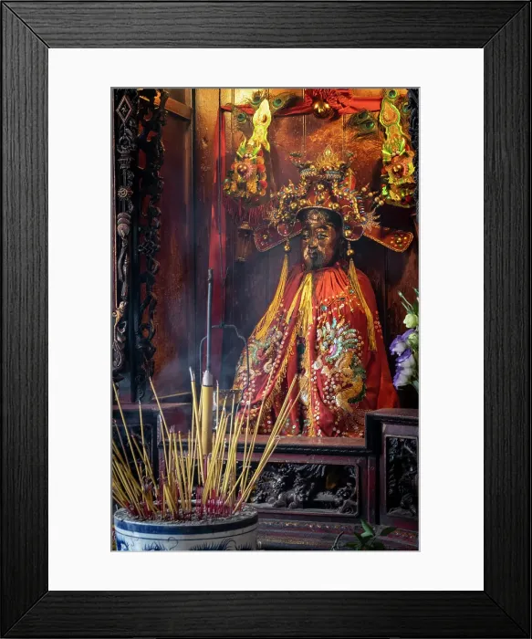 Framed Print : Ba Thien Hau Temple, Ho Chi Minh City (Saigon), Vietnam Framed Print : Ba Thien Hau Temple, Ho Chi Minh City (Saigon), Vietnam