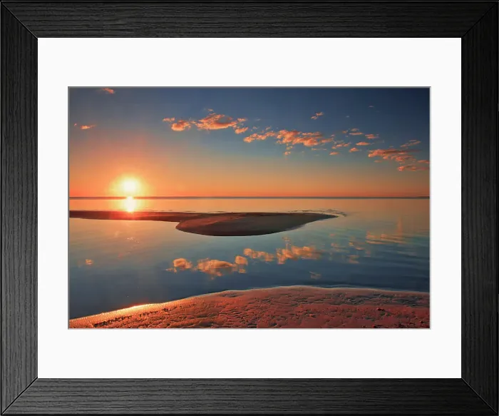 Framed Print : Sunrise on Lake Winnipeg Matlock, Manitoba, Canada Framed Print : Sunrise on Lake Winnipeg Matlock, Manitoba, Canada