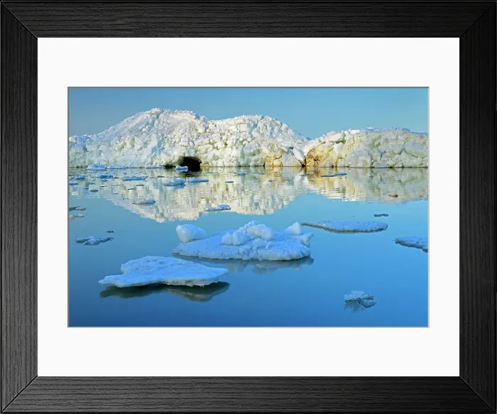 Framed Print : Ice on Lake Winnipeg in spring Winnipeg Beach, Manitoba, Canada Framed Print : Ice on Lake Winnipeg in spring Winnipeg Beach, Manitoba, Canada