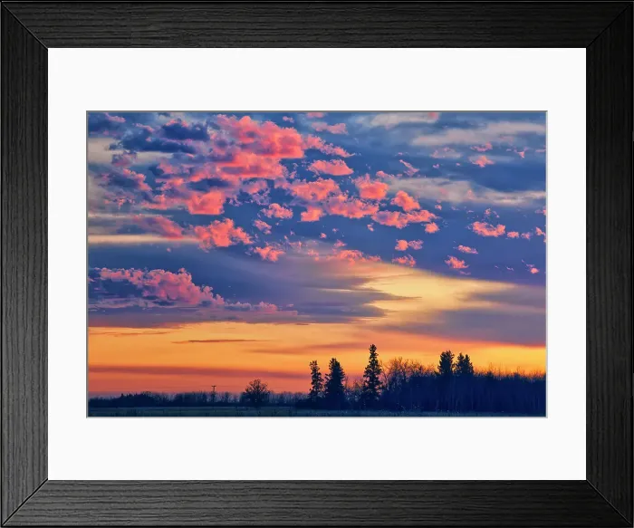 Framed Print : Sunset sky on Lake Winnipeg. Hecla-Grindstone Provincial Park, Manitoba, Canada Framed Print : Sunset sky on Lake Winnipeg. Hecla-Grindstone Provincial Park, Manitoba, Canada
