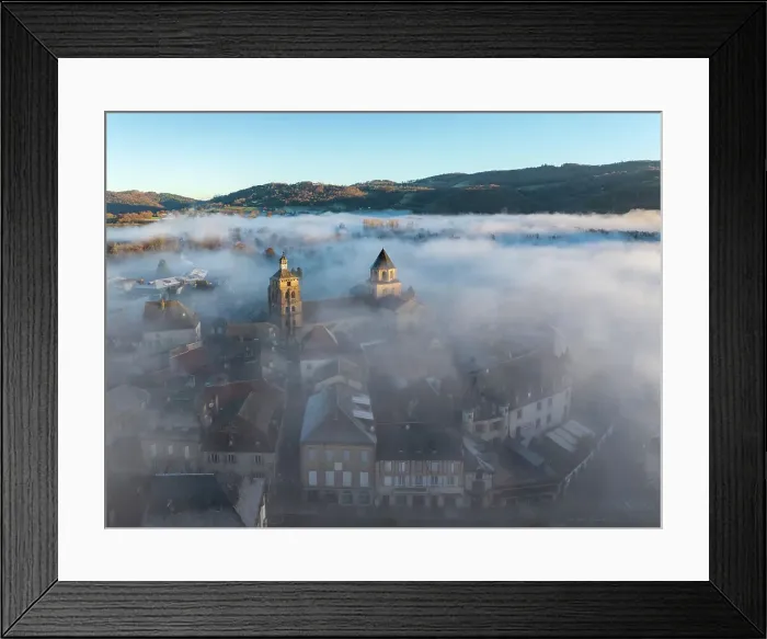 Framed Print : Aerial view of Beaulieu-sur-Dordogne in the morning mist, Correze, Nouvelle-Aquitaine, France Framed Print : Aerial view of Beaulieu-sur-Dordogne in the morning mist, Correze, Nouvelle-Aquitaine, France