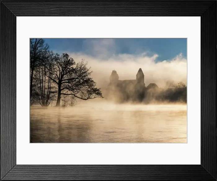 Framed Print : Chapelle des Penitents in the morning mist, Beaulieu-sur-Dordogne, Correze, Nouvelle-Aquitaine, France Framed Print : Chapelle des Penitents in the morning mist, Beaulieu-sur-Dordogne, Correze, Nouvelle-Aquitaine, France