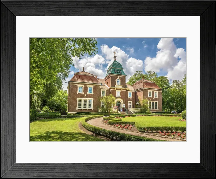 Framed Print : Sielhof in Neuharlingersiel, East Frisia, Lower Saxony, Germany Framed Print : Sielhof in Neuharlingersiel, East Frisia, Lower Saxony, Germany