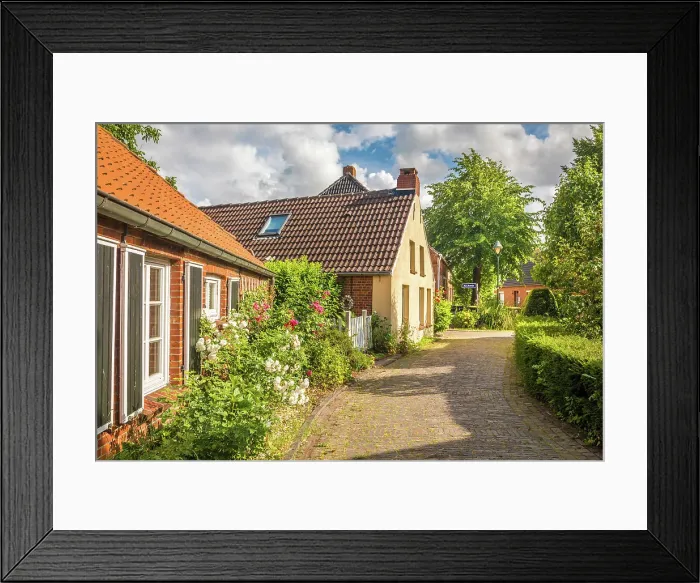 Framed Print : Alley in the village of Rysum, Krummhoern, East Frisia, Lower Saxony, Germany Framed Print : Alley in the village of Rysum, Krummhoern, East Frisia, Lower Saxony, Germany