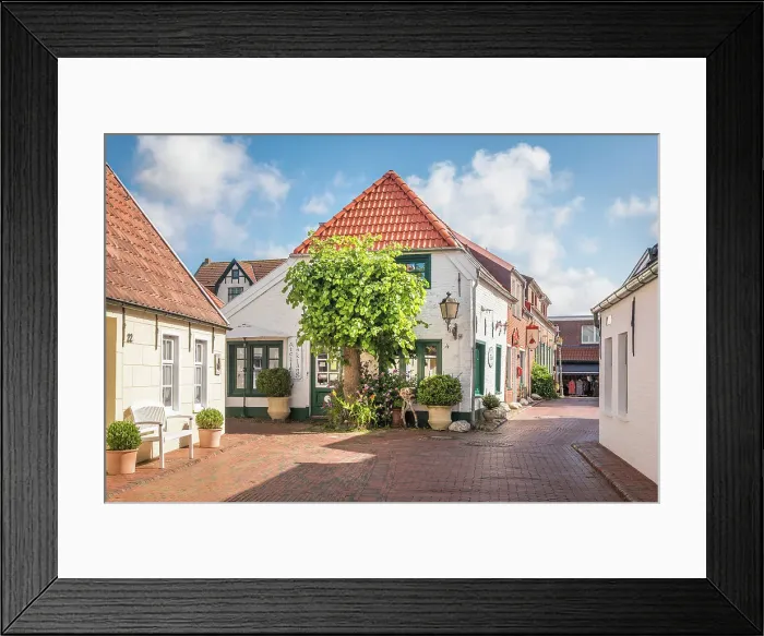 Framed Print : Historic houses in the old town of Greetsiel, East Frisia, Lower Saxony, Germany Framed Print : Historic houses in the old town of Greetsiel, East Frisia, Lower Saxony, Germany