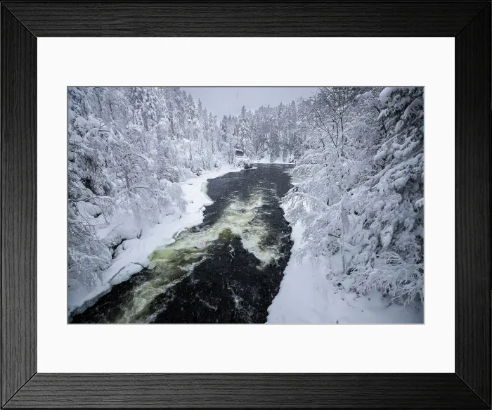 Framed Print : Riverside hut & snow-covered forest, Oulanka National Park, Finland Framed Print : Riverside hut & snow-covered forest, Oulanka National Park, Finland