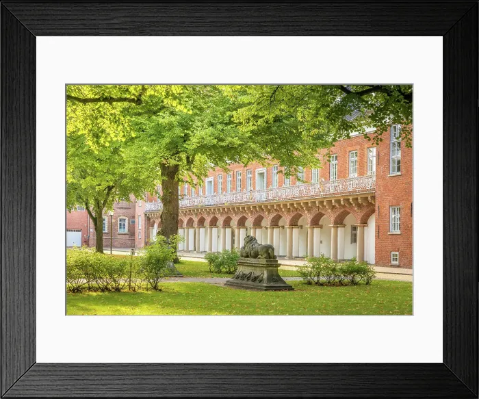 Framed Print : Collonades in the Aurich castle district, Aurich, East Frisia, Lower Saxony, Germany Framed Print : Collonades in the Aurich castle district, Aurich, East Frisia, Lower Saxony, Germany