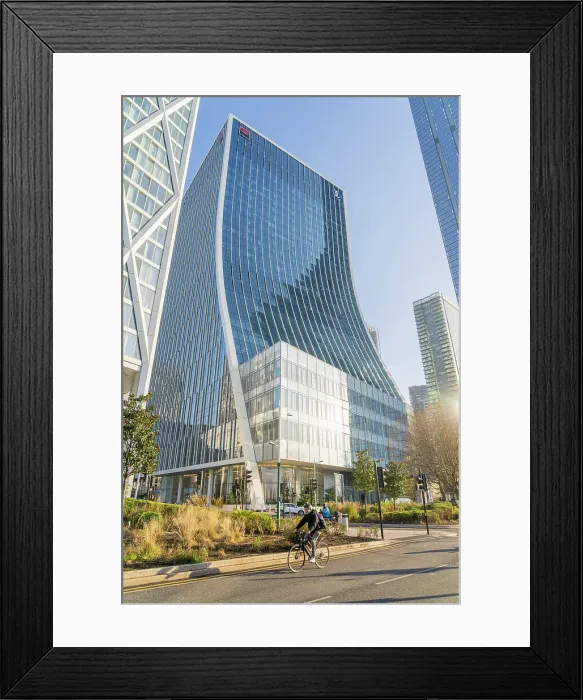 Framed Print : One Bank street building, Canary Wharf, London, England, UK Framed Print : One Bank street building, Canary Wharf, London, England, UK