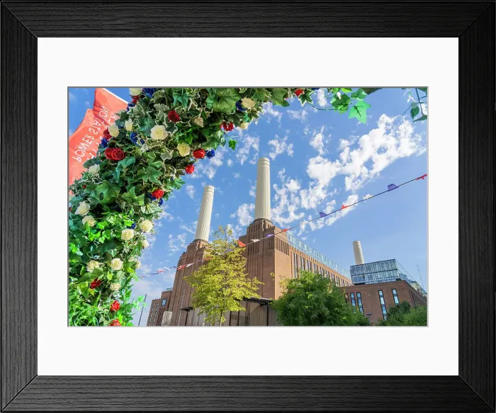 Framed Print : Battersea Power Station, Battersea, London, England, UK Framed Print : Battersea Power Station, Battersea, London, England, UK