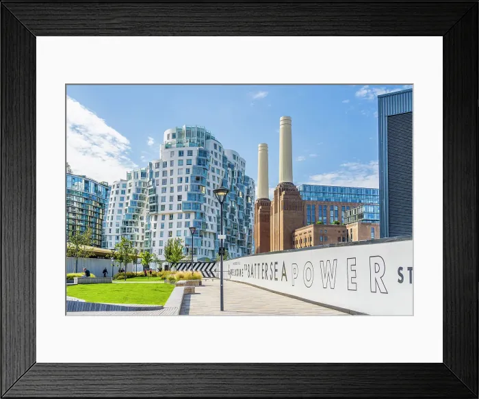 Framed Print : Battersea Power Station, Battersea, London, England, UK Framed Print : Battersea Power Station, Battersea, London, England, UK