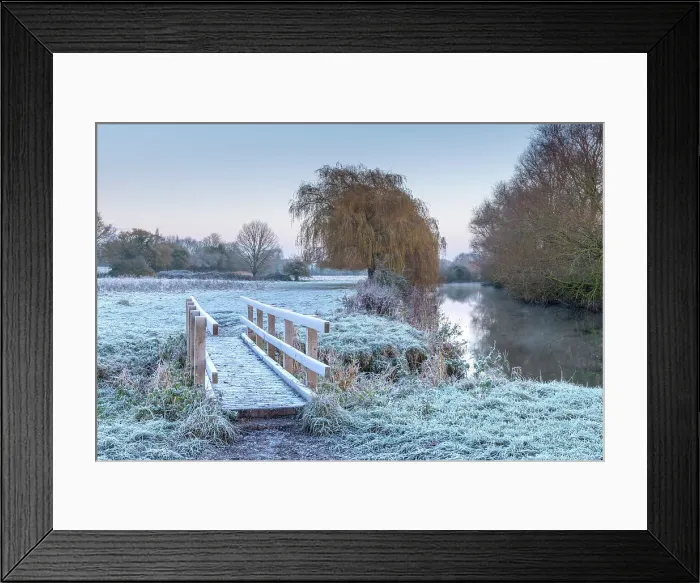 Framed Print : UK, England, Cambridgeshire, Grantchester, Grantchester Meadows and River Cam, frosty morning