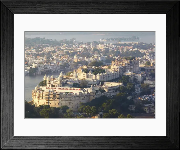 Framed Print : The Udaipur City Palace (Raj Mahal) on Lake Pichola at sunset, Udaipur, Rajasthan, India Framed Print : The Udaipur City Palace (Raj Mahal) on Lake Pichola at sunset, Udaipur, Rajasthan, India