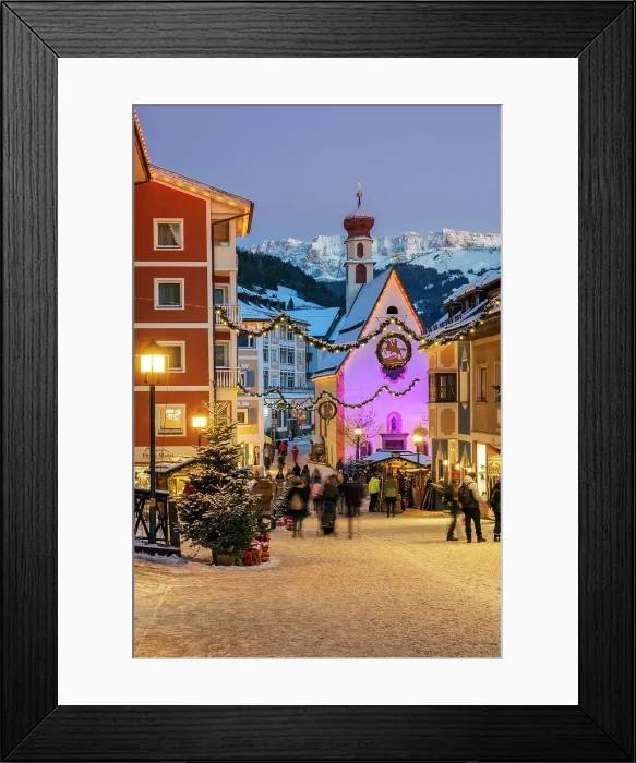 Framed Print : Street adorned with festive Christmas decorations, Ortisei - St. Ulrich, South Tyrol, Italy Framed Print : Street adorned with festive Christmas decorations, Ortisei - St. Ulrich, South Tyrol, Italy