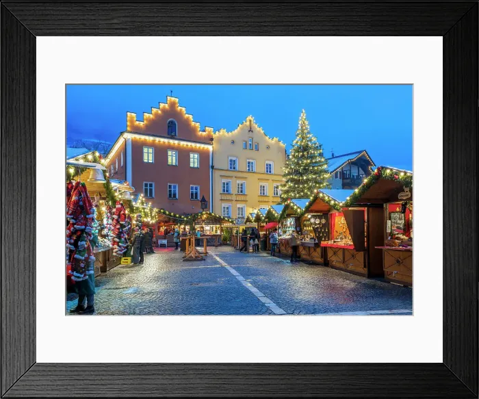 Framed Print : Christmas market, Sterzing-Vipiteno, South Tyrol, Italy Framed Print : Christmas market, Sterzing-Vipiteno, South Tyrol, Italy