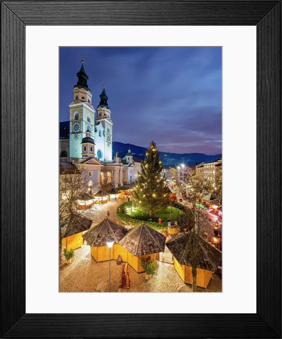 Framed Print : Christmas market, Domplatz, Brixen-Bressanone, South Tyrol, Italy Framed Print : Christmas market, Domplatz, Brixen-Bressanone, South Tyrol, Italy