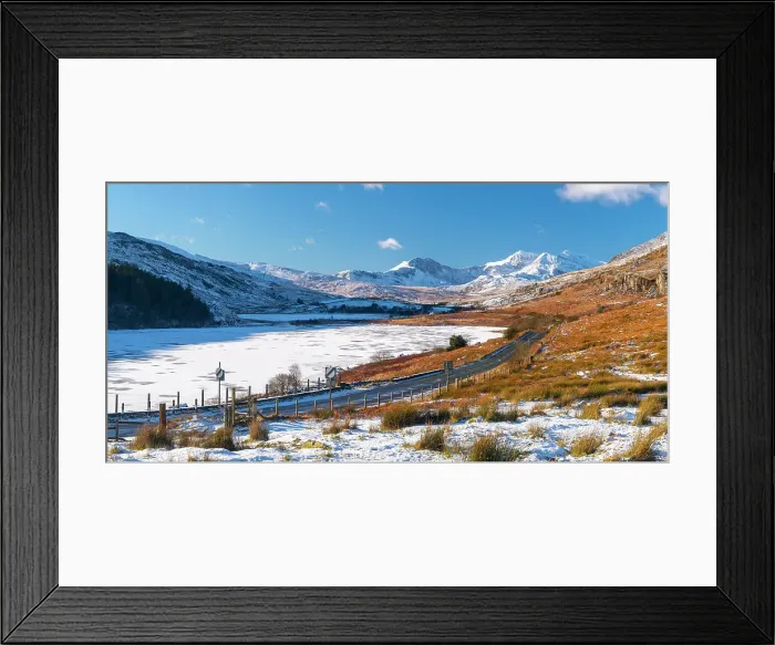 Framed Print : UK, Wales, Conwy, Snowdonia National Park (Parc Cenedlaethol Eryri), Capel Curig, Llynnau Mymbyr, Mount Snowdon (Yr Wyddfa) beyond Framed Print : UK, Wales, Conwy, Snowdonia National Park (Parc Cenedlaethol Eryri), Capel Curig, Llynnau Mymbyr, Mount Snowdon (Yr Wyddfa) beyond