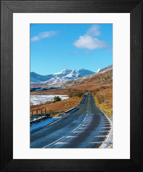 Framed Print : UK, Wales, Conwy, Snowdonia National Park (Parc Cenedlaethol Eryri), Capel Curig, Llynnau Mymbyr, Mount Snowdon (Yr Wyddfa) beyond Framed Print : UK, Wales, Conwy, Snowdonia National Park (Parc Cenedlaethol Eryri), Capel Curig, Llynnau Mymbyr, Mount Snowdon (Yr Wyddfa) beyond