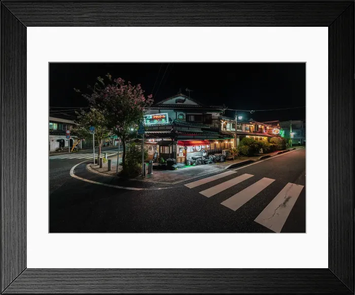 Framed Print : Typical Japanese inn restaurant with neon lights at night, Kyoto district, Japan Framed Print : Typical Japanese inn restaurant with neon lights at night, Kyoto district, Japan