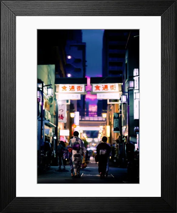 Framed Print : women in traditional clothes stroll at sunset in Asakusa, Tokyo, Japan Framed Print : women in traditional clothes stroll at sunset in Asakusa, Tokyo, Japan
