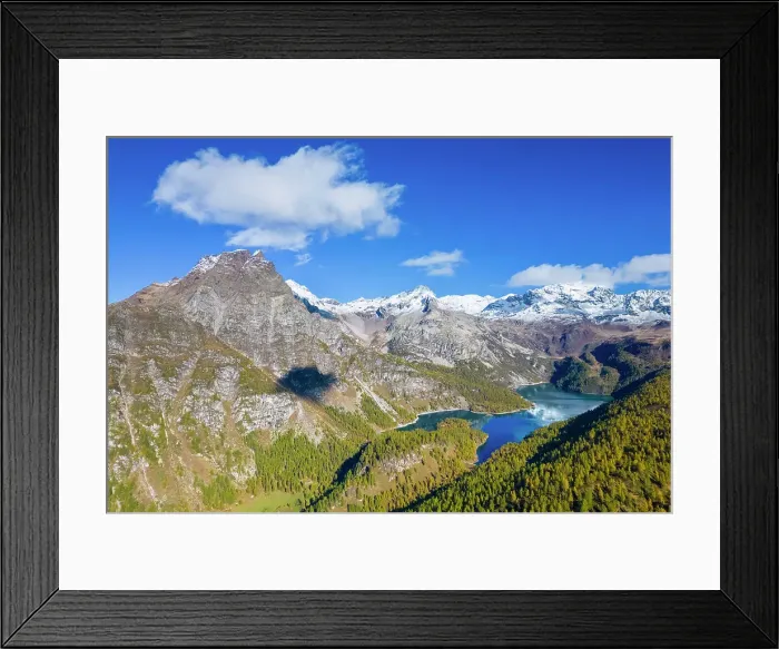 Framed Print : Autumnal view of the Lake Devero from Alpe Sangiatto at Alpe Devero park. Antigorio valley, Piedmont, Italy Framed Print : Autumnal view of the Lake Devero from Alpe Sangiatto at Alpe Devero park. Antigorio valley, Piedmont, Italy