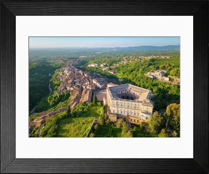 Framed Print : Sunrise at the pentagonal mansion called Villa Farnese, an amazing building in Caprarola town. Viterbo district, Lazio, Italy Framed Print : Sunrise at the pentagonal mansion called Villa Farnese, an amazing building in Caprarola town. Viterbo district, Lazio, Italy