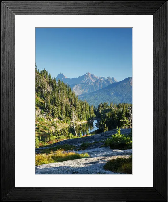 Framed Print : Beautiful lake and mountain view in North Cascades National Park, Washington, USA Framed Print : Beautiful lake and mountain view in North Cascades National Park, Washington, USA