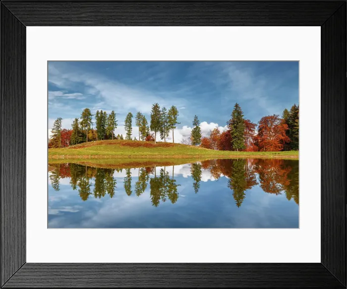 Framed Print : Autumnal reflections on Monte Tellero pond. Ponna Superiore, Intelvi valley (val d'Intelvi), Como province, Lombardy, Italy