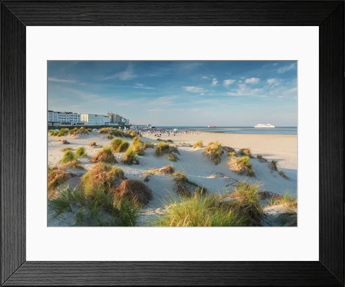 Framed Print : Main beach on Borkum Island, Borkum Island, North Sea, East Frisian Islands, East Frisia, Niedersachsen, Germany, Europe Framed Print : Main beach on Borkum Island, Borkum Island, North Sea, East Frisian Islands, East Frisia, Niedersachsen, Germany, Europe