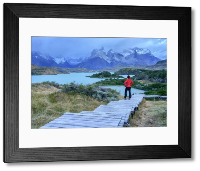 Framed Print : Patagonia, Chile, Torres del Paine, Lake Peohe Framed Print : Patagonia, Chile, Torres del Paine, Lake Peohe