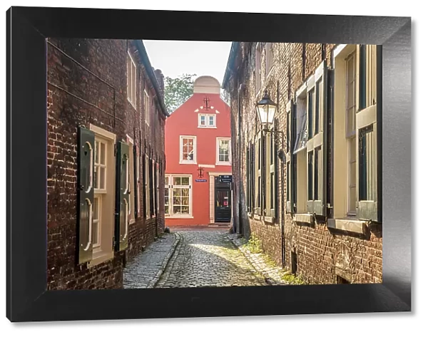 Alley in the old town, Leer, East Frisia, Lower Saxony, Germany