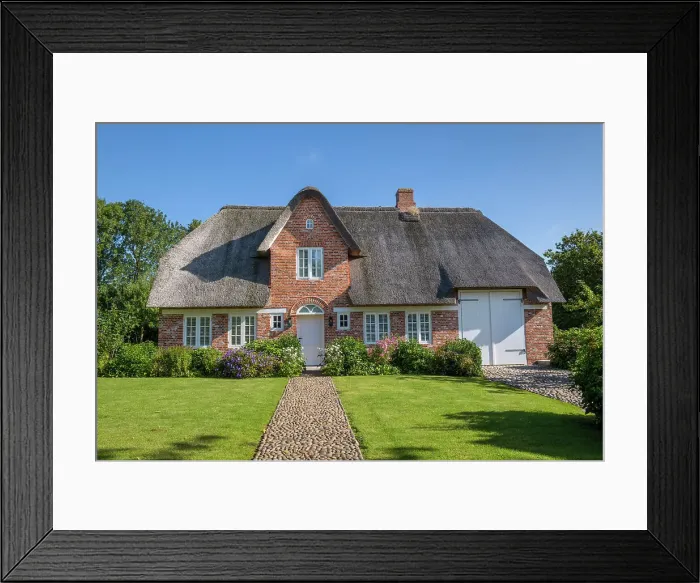Framed Print : Friesian house in Suderende on Foehr, Foehr Island, North Friesland, Schleswig-Holstein, Germany, Europe Framed Print : Friesian house in Suderende on Foehr, Foehr Island, North Friesland, Schleswig-Holstein, Germany, Europe