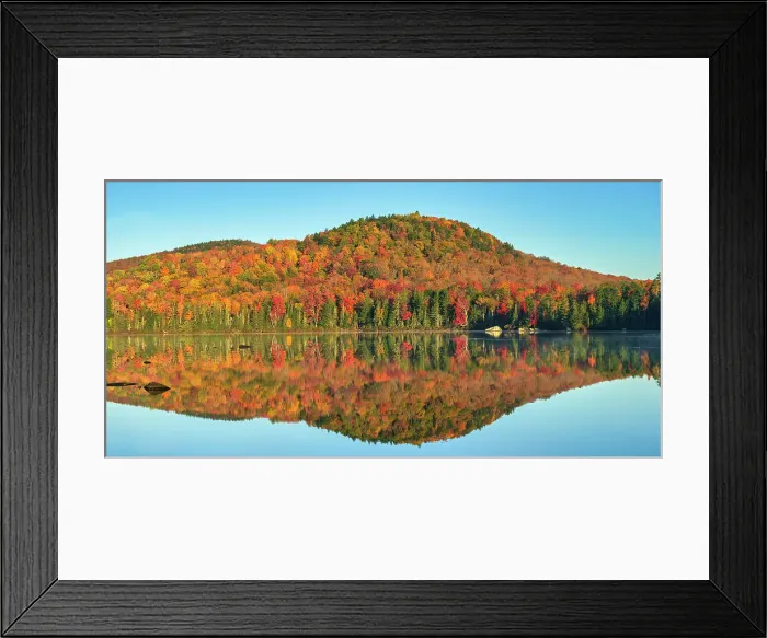 Framed Print : Kettle Pond in Autumn, Vermont, New England, USA Framed Print : Kettle Pond in Autumn, Vermont, New England, USA