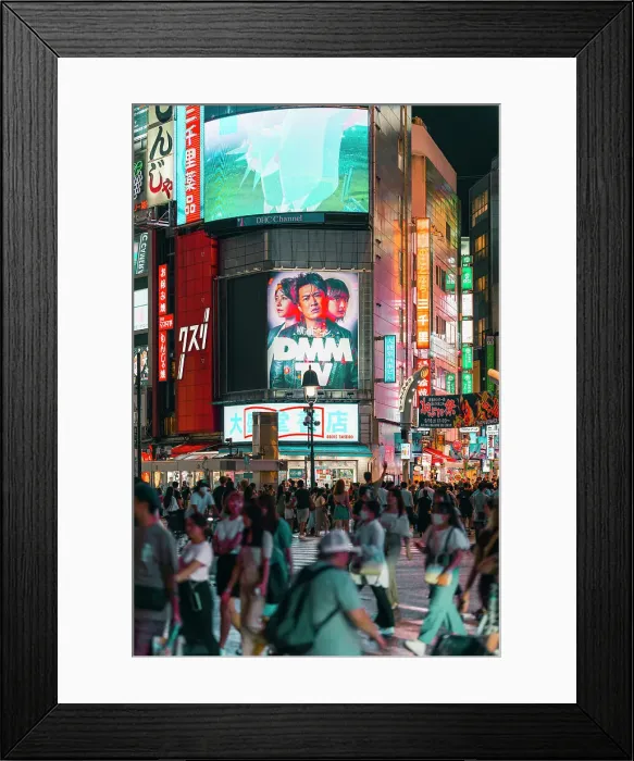 Framed Print : Tokyo Shibuya crossing in summer night with crowd under illuminated signs Framed Print : Tokyo Shibuya crossing in summer night with crowd under illuminated signs