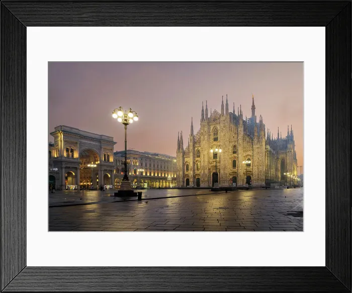 Framed Print : Duomo cathedral, at sunrise, Piazza del Duomo, Milan, Lombardy, Italy Framed Print : Duomo cathedral, at sunrise, Piazza del Duomo, Milan, Lombardy, Italy