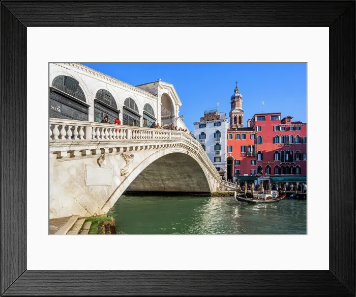 Framed Print : Rialto Bridge (Ponte di Rialto), Venice, Veneto, Italy Framed Print : Rialto Bridge (Ponte di Rialto), Venice, Veneto, Italy