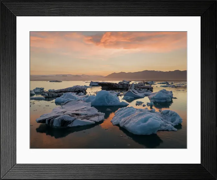 Framed Print : Summer sunset at Jokusarloon glacier Lagoon with many iceberg in the bay, Iceland Framed Print : Summer sunset at Jokusarloon glacier Lagoon with many iceberg in the bay, Iceland