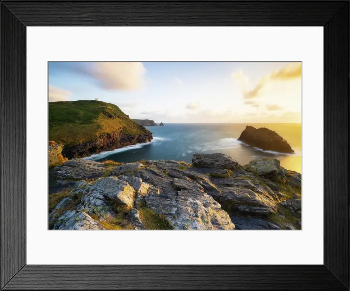 Framed Print : A view of Atlantic Ocean from Boscastle Cliffs at sunset, Boscastle, Forraburry and Minster, Cornwall, United Kingdom Framed Print : A view of Atlantic Ocean from Boscastle Cliffs at sunset, Boscastle, Forraburry and Minster, Cornwall, United Kingdom