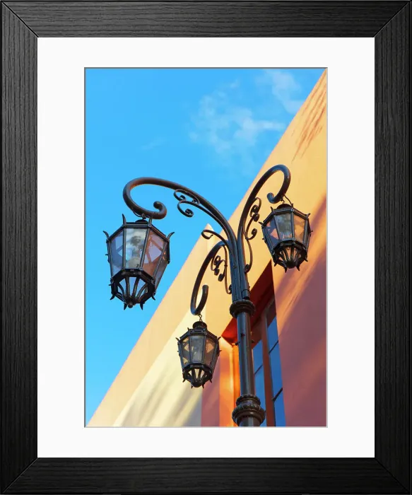 Framed Print : A street lamp in the Caminito de La Boca, Buenos Aires, Argentina Framed Print : A street lamp in the Caminito de La Boca, Buenos Aires, Argentina