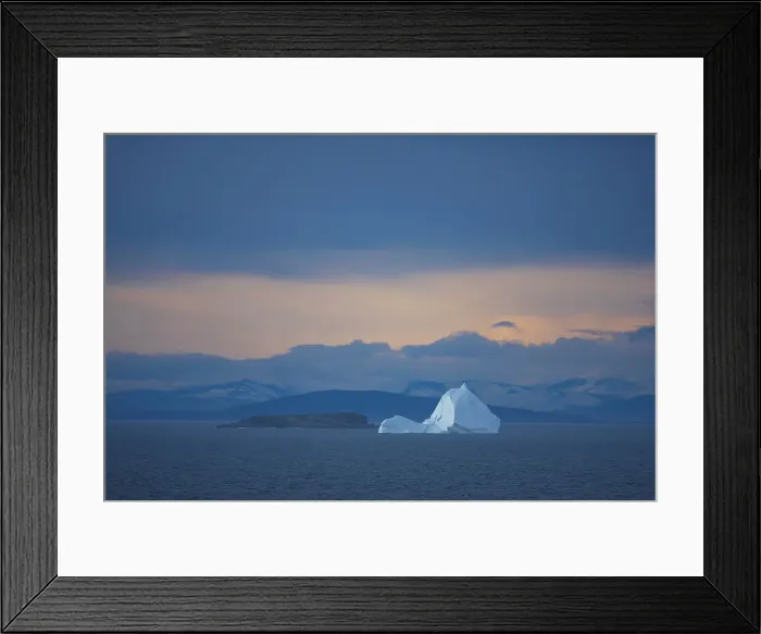Framed Print : Icebergs off Devon Island, Baffin Bay, Canada, Arctic Cirlce Framed Print : Icebergs off Devon Island, Baffin Bay, Canada, Arctic Cirlce